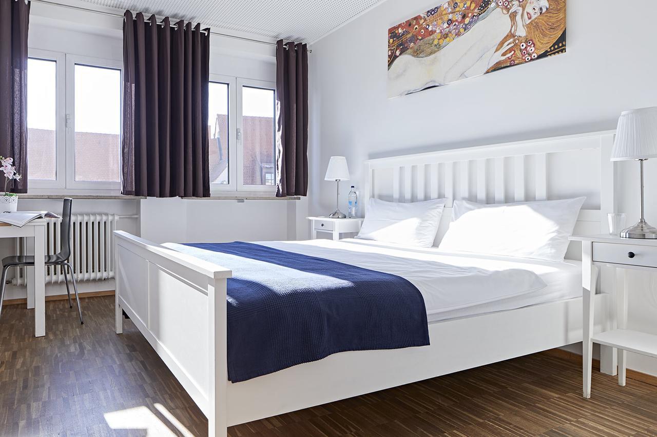 Nonstop Hotel Augsburg - Ubernacht - Hostelhotelhome Kültér fotó