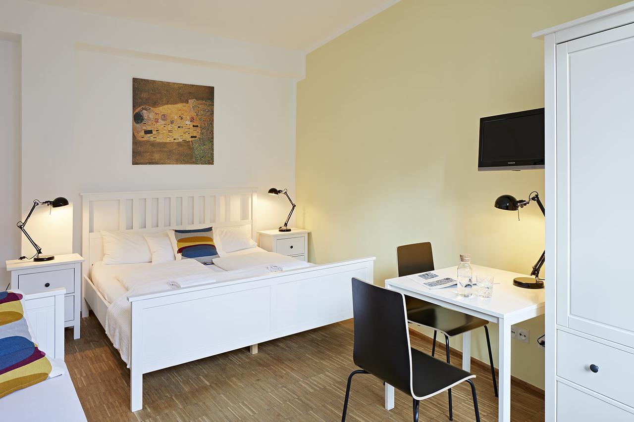 Nonstop Hotel Augsburg - Ubernacht - Hostelhotelhome Kültér fotó